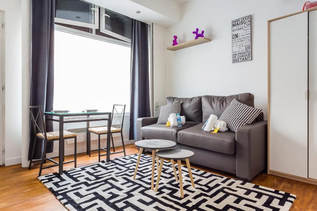 Magnifique Studio II Saint Fargeau Apartment Paris France